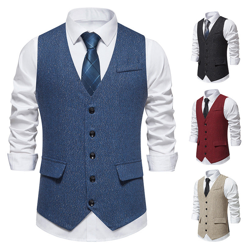 Men's elegant suit vest with fine modern design and practical pockets Lisslune