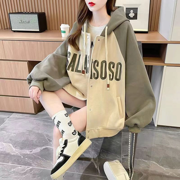 Women's sporty hooded jacket with a casual cut and eye-catching print Lisslune