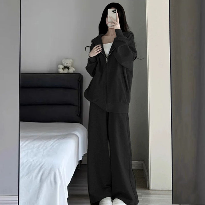 Women Comfortable Oversized Tracksuit with Hood and Side Pockets Lisslune