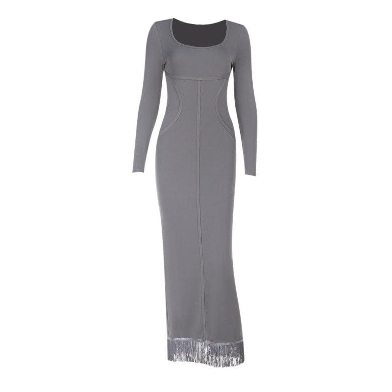 Women's figure-hugging sweatshirt dress with long sleeves and elegant square neckline
