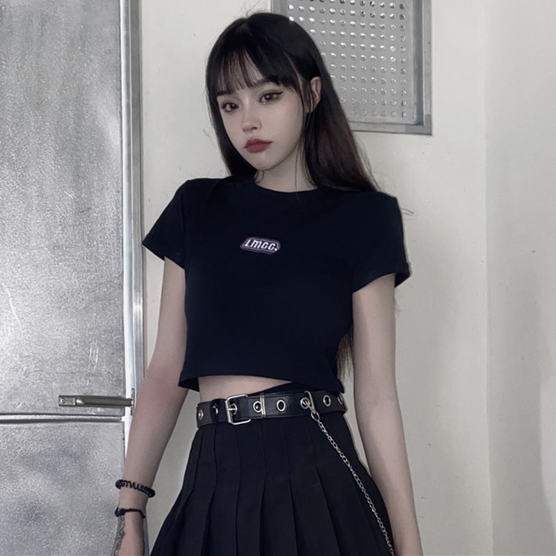 Women's Cropped T-Shirt with Creative Logo Design and Figure-Hugging Cut