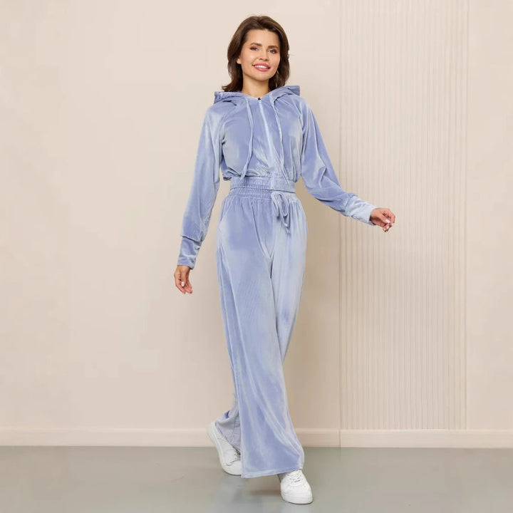 Ladies fashionable velour loungewear set with cropped jacket and wide pants Lisslune