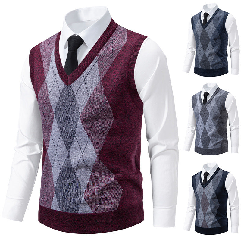 Men's sweater with V-neck and classic diamond pattern Lisslune