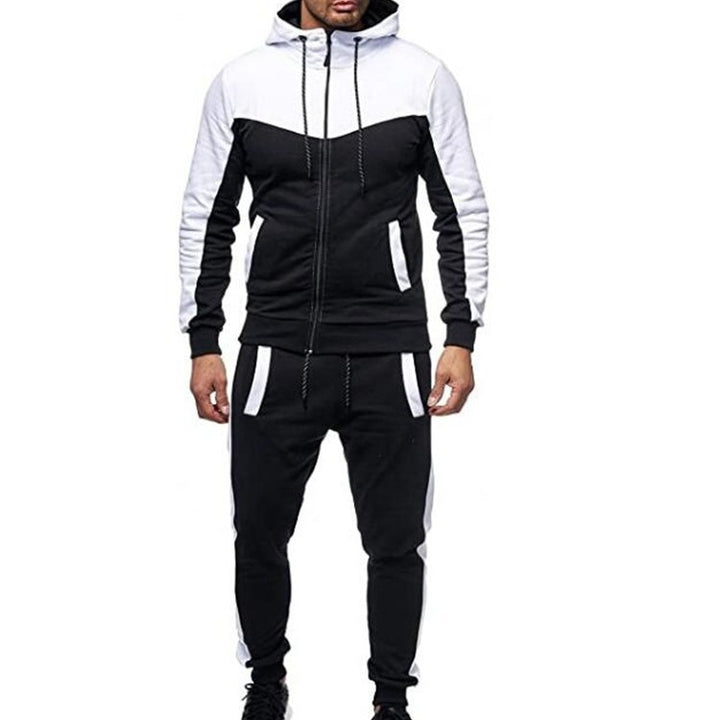 Men's sporty tracksuit with hood and practical pockets Lisslune