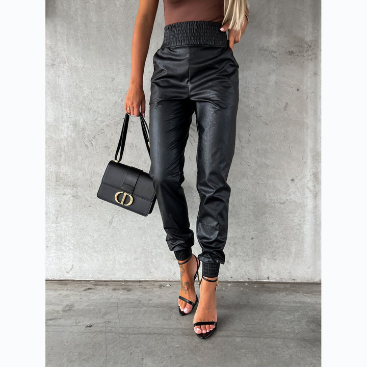 Women's synthetic leather pants with elastic waistband and slim fit Lune London