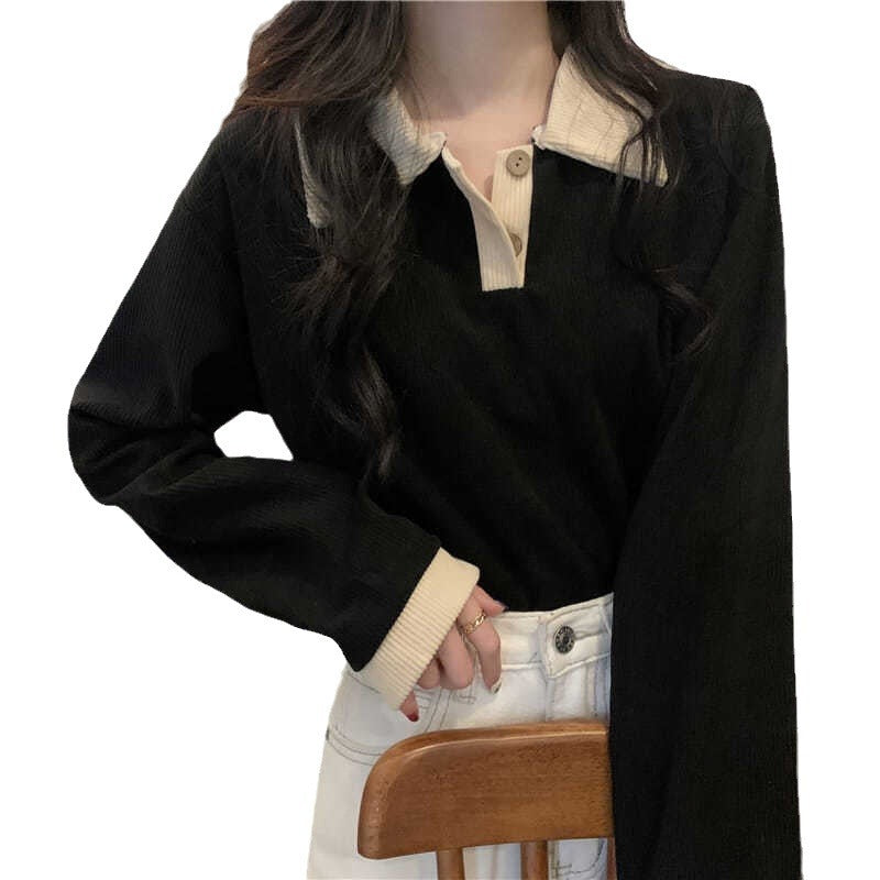 Women’s long-sleeve shirt with structured ribbed look and classic polo collar