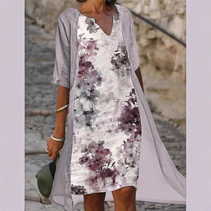 Women's casual dress with floral design and deep V-neck Lisslune