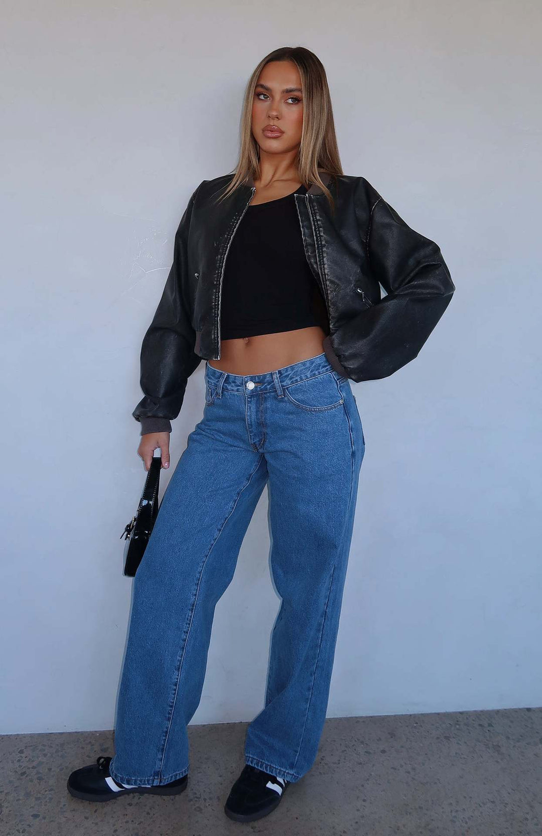 Women's casual wide jeans with high waistband and trendy cut Lisslune