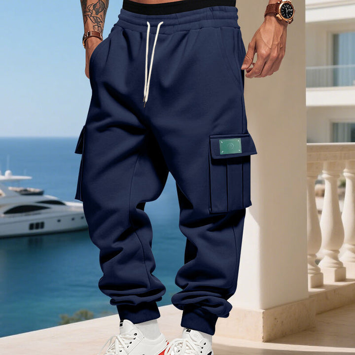 Men's cargo jogging pants with practical side pockets and adjustable drawstring Lisslune