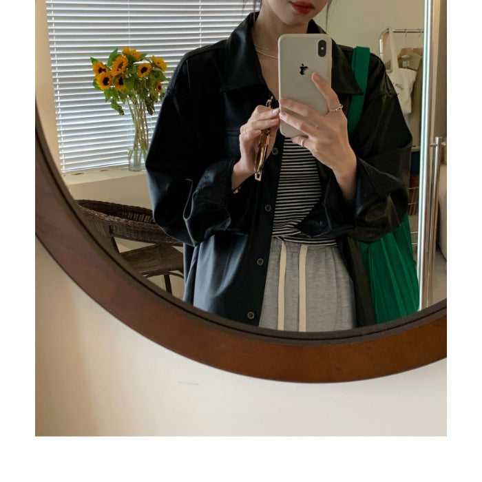 Women's outerwear jacket in fashionable oversized style with practical pockets Lisslune