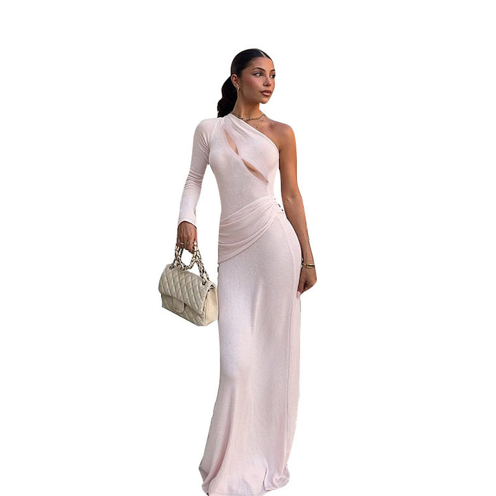 Ladies elegant and figure-hugging evening dress with asymmetrical cut Lune London
