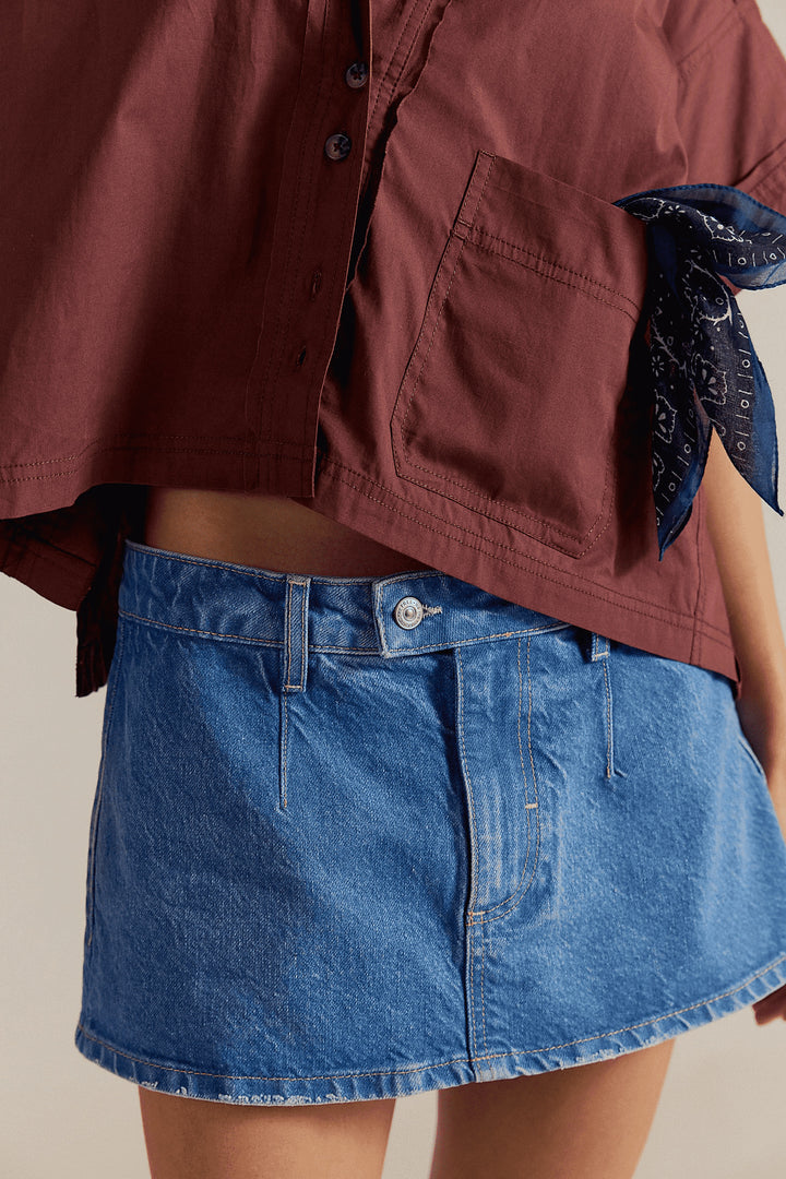 Women's denim mini skirt with frayed hem and casual fit Lisslune