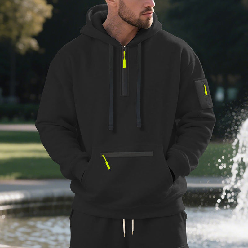 Men's sporty hoodie with practical zipper pockets Lisslune