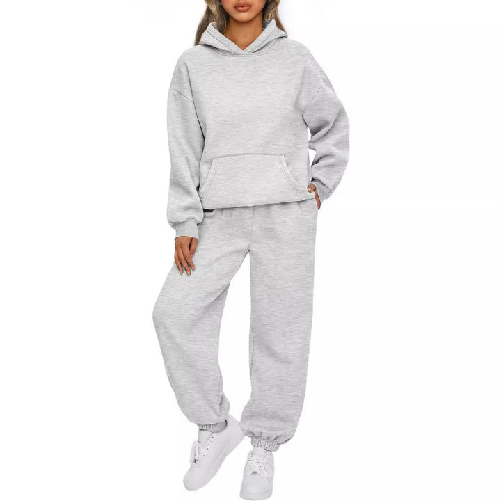 Women's leisure jogging suit with soft lining and practical pockets Lisslune