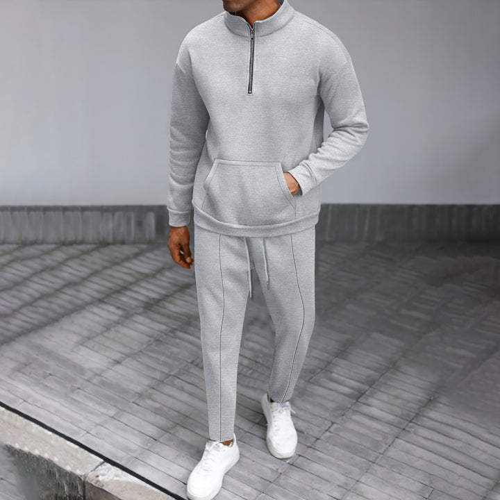Men's tracksuit with high collar and practical pocket Lisslune