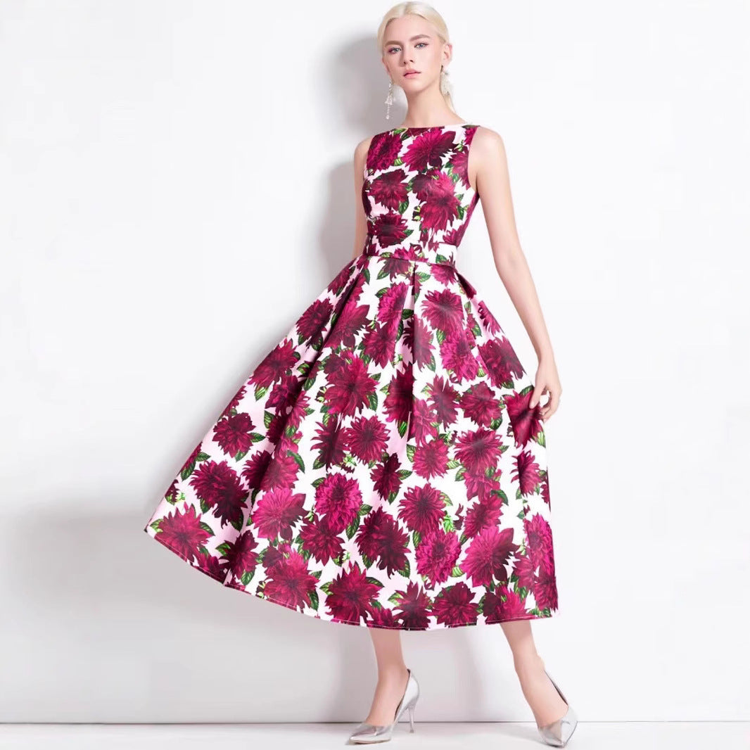 Women’s maxi dress with floral appliqués and tailored cut