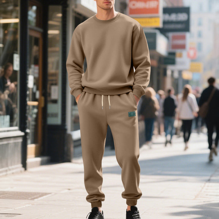 Men's comfortable sweat suit with elastic waistband and practical pockets Lisslune