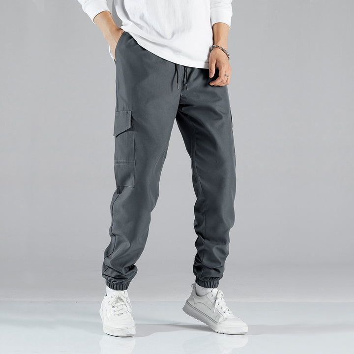 Men's cargo joggers with practical side pockets and elastic waistband Lisslune