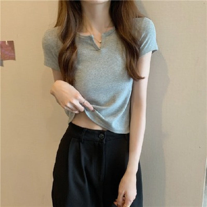 Women's Cropped T-Shirt with a fitted cut and modern accents