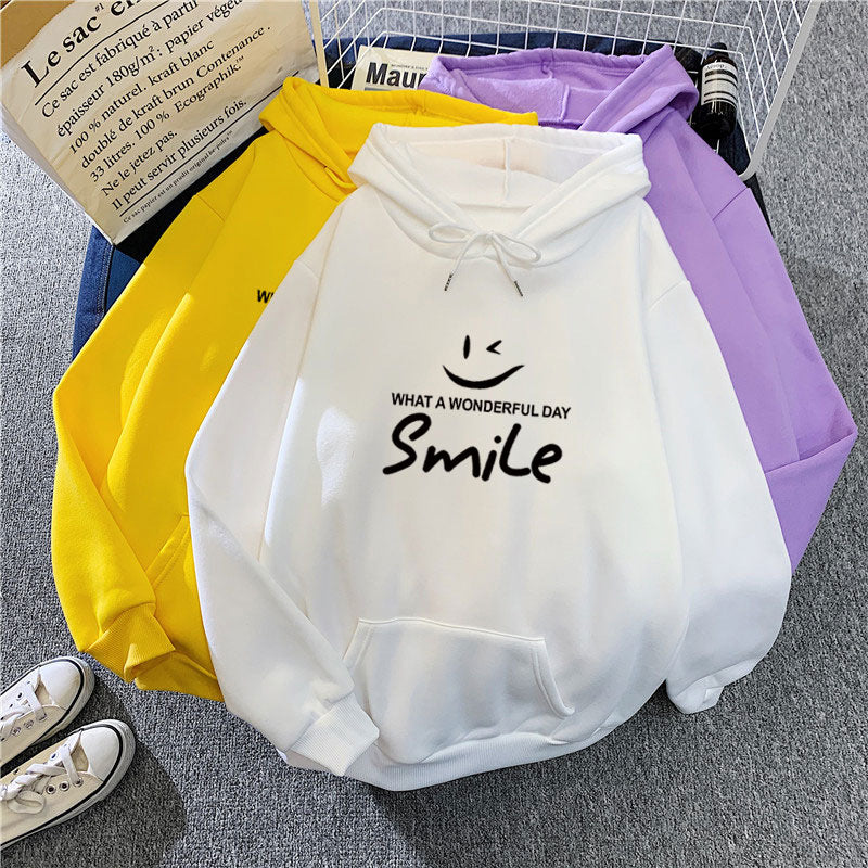 Women's hoodie with cheerful smile print Lisslune