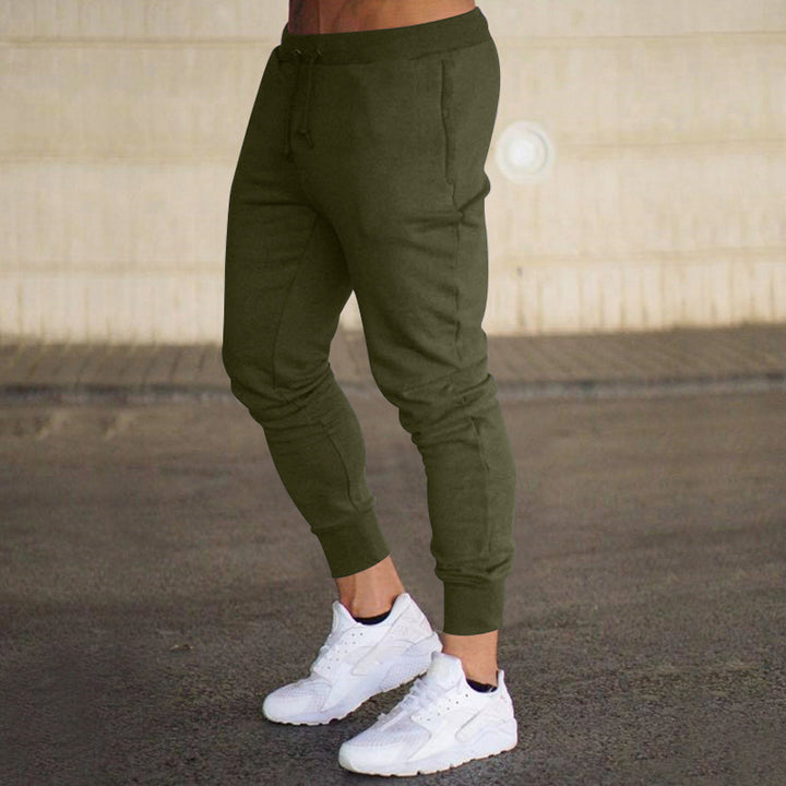 Men's sporty jogging pants with modern cut and practical pockets Lisslune
