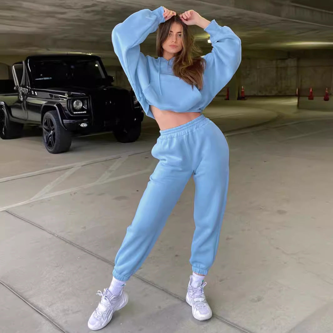 Women's comfortable cropped hoodie and jogger set Lisslune