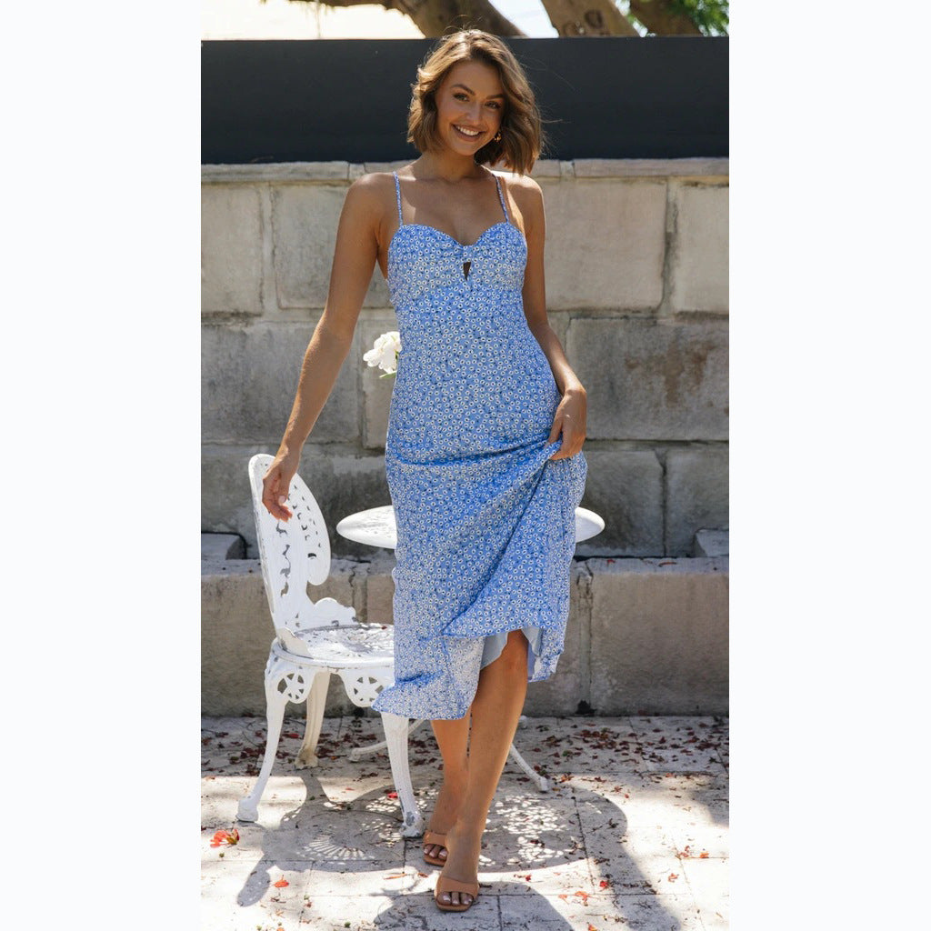 Women's maxi dress with playful floral pattern and flowing cut Lune London