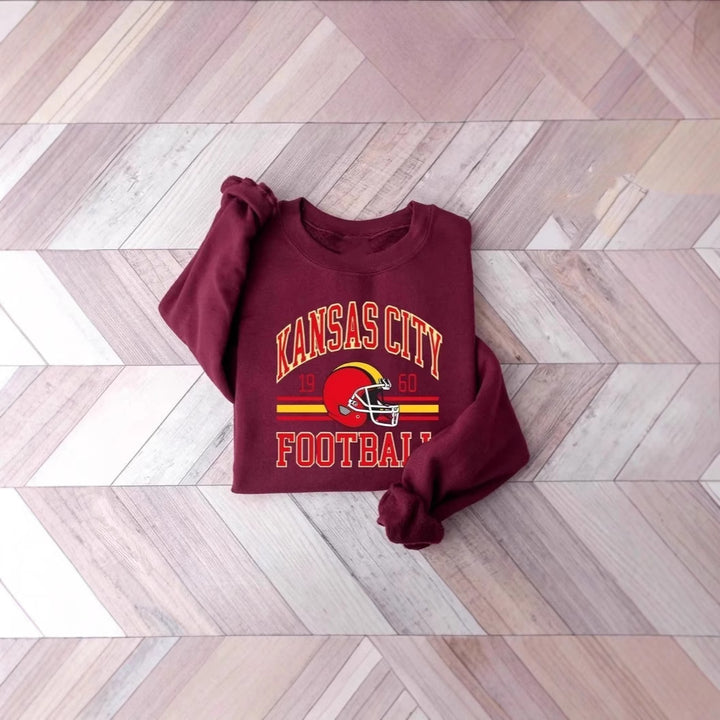 Women Oversized Sweatshirt with nostalgic football motif Lisslune