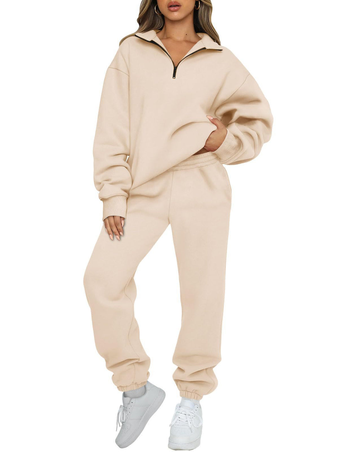 Women's comfortable sweatpants set with modern stand-up collar and kangaroo pocket Lisslune