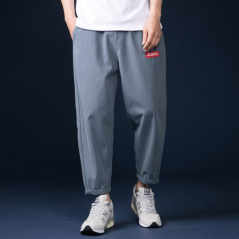 Men's casual pants with a relaxed fit and practical drawstring Lisslune