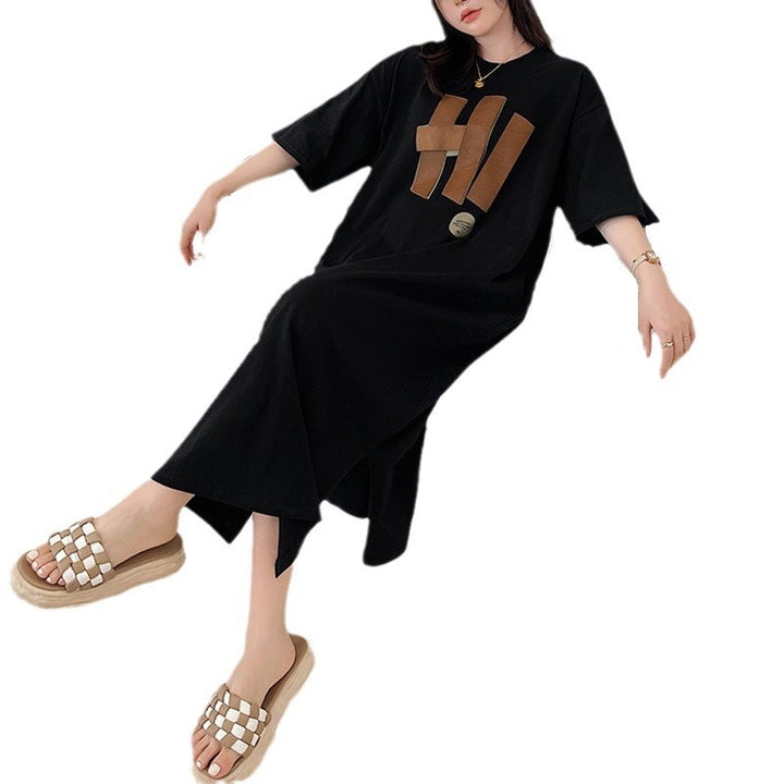 Women’s long sleeve dress with creative graphic print and loose fit