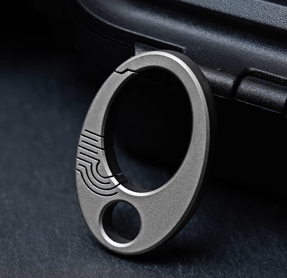 Lisslune | Exquisite Mini Pure Titanium Keychain: EDC Press-Lock Charm Tool