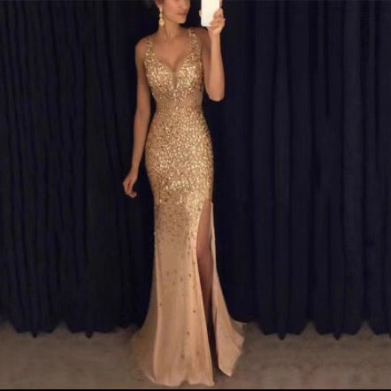 Women's Glamorous Evening Dress with Shimmering Sequins and Deep Slit Lisslune