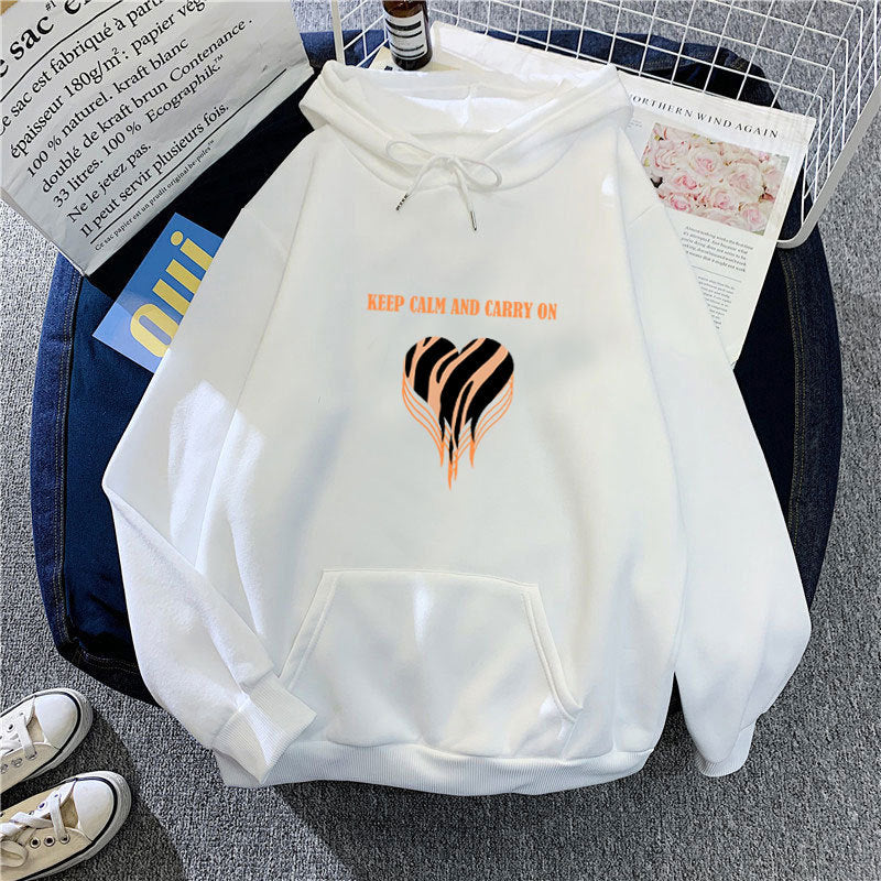 Women's hoodie with trendy heart design and comfortable fit Lisslune