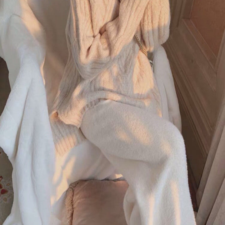 Women’s Knit Loungewear Set with Elegant Roll Neck and Luxurious Materials Lisslune