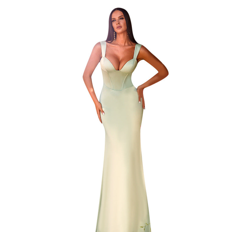 Women's figure-hugging evening dress with shimmering satin and deep V-neck
