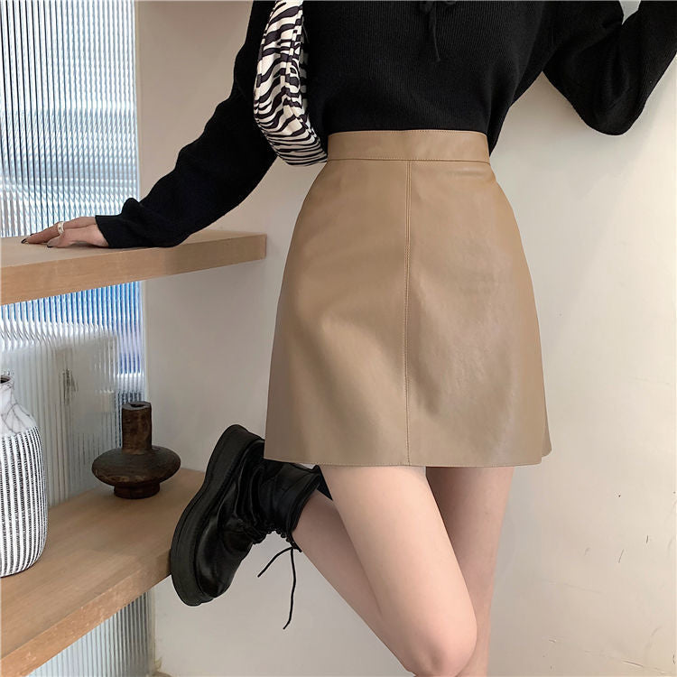 Ladies pencil skirt made of high-quality faux leather with contemporary cut