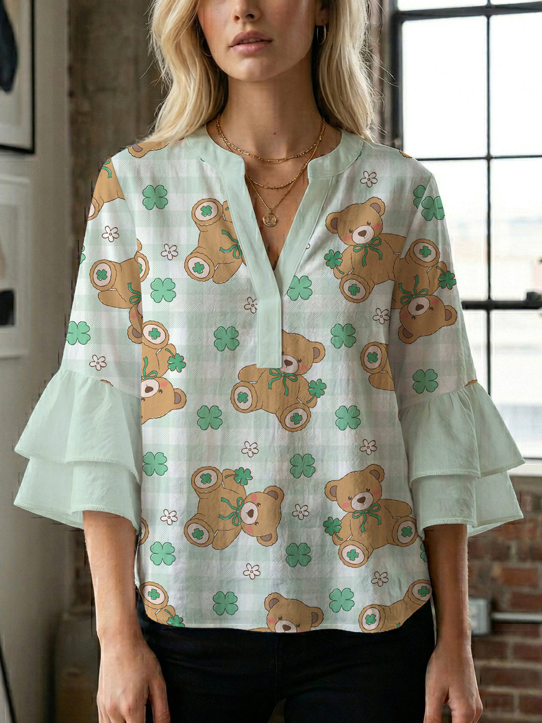 Women's blouse with voluminous wing sleeves and intense leaf pattern Lisslune