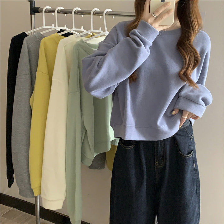 Women's casual cropped sweater made of soft cotton blend with stylish round neckline Lisslune