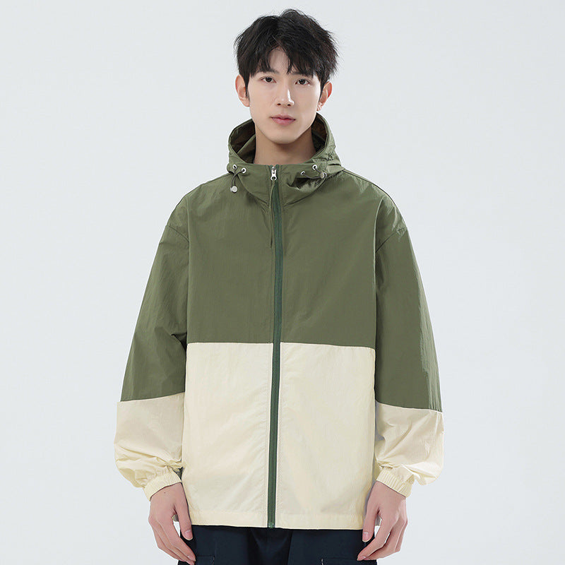 Men's sporty windbreaker with adjustable hood system and reflective details Lisslune