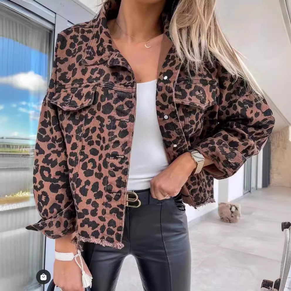 Ladies' denim jacket in leopard design with casual cut and fringe finish