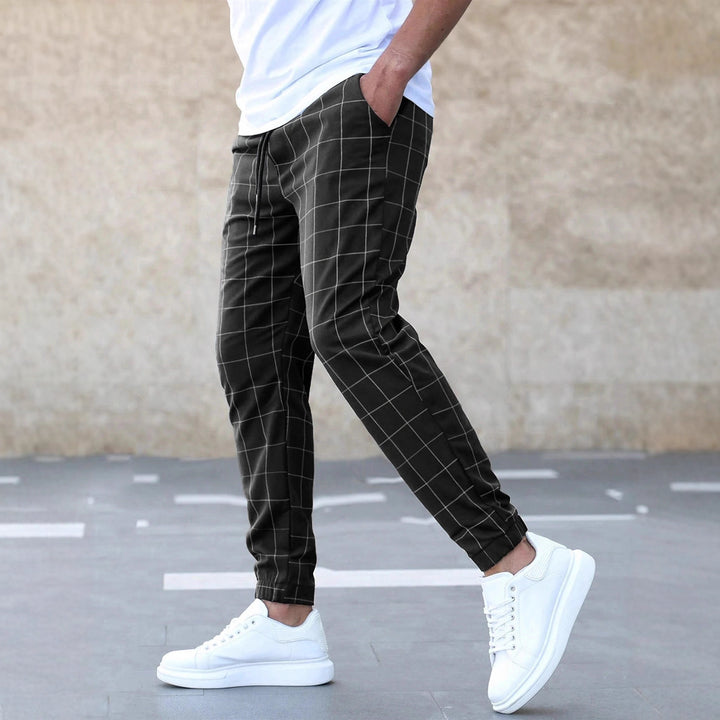 Men's sporty leisure pants with fashionable check pattern Lisslune