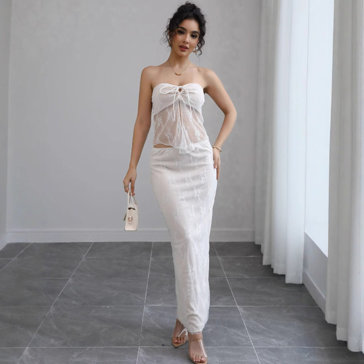 Women's Off-Shoulder Maxi Dress with Delicate Lace and Elegant Waistband