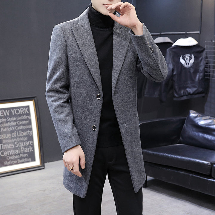 Men's elegant wool coat with modern cut and practical pockets Lisslune