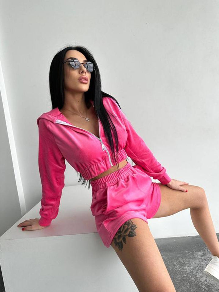 Women's sporty hoodie and shorts set with elastic waistband Lisslune