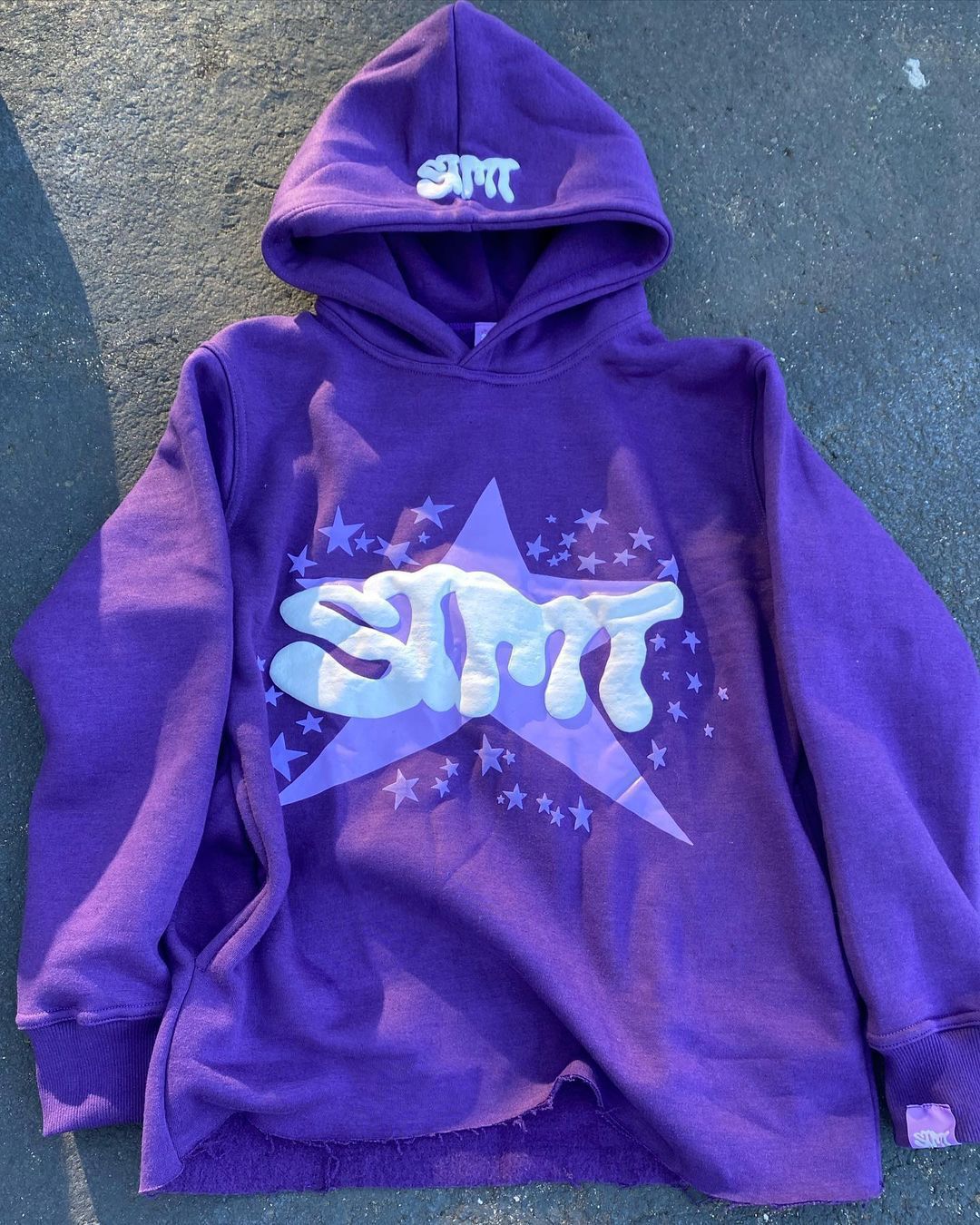 Women's hoodie with trendy graphic design Lisslune