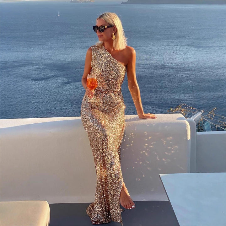Women Elegant Evening Dress with Sparkling Sequin Fabric and Side Slit Lune London