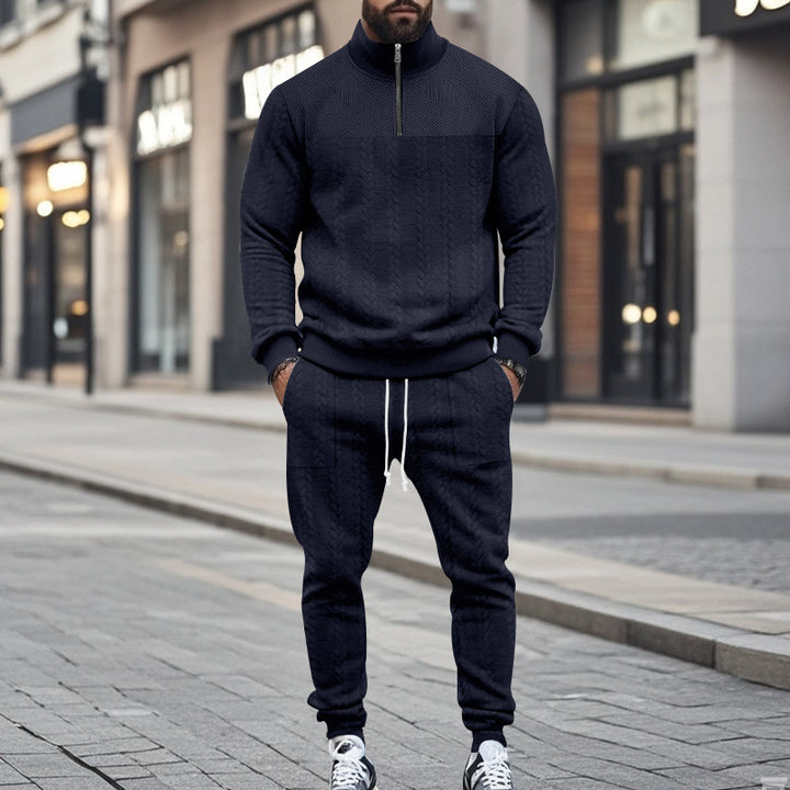 Men's sporty leisure set made of breathable material with textured design Lisslune