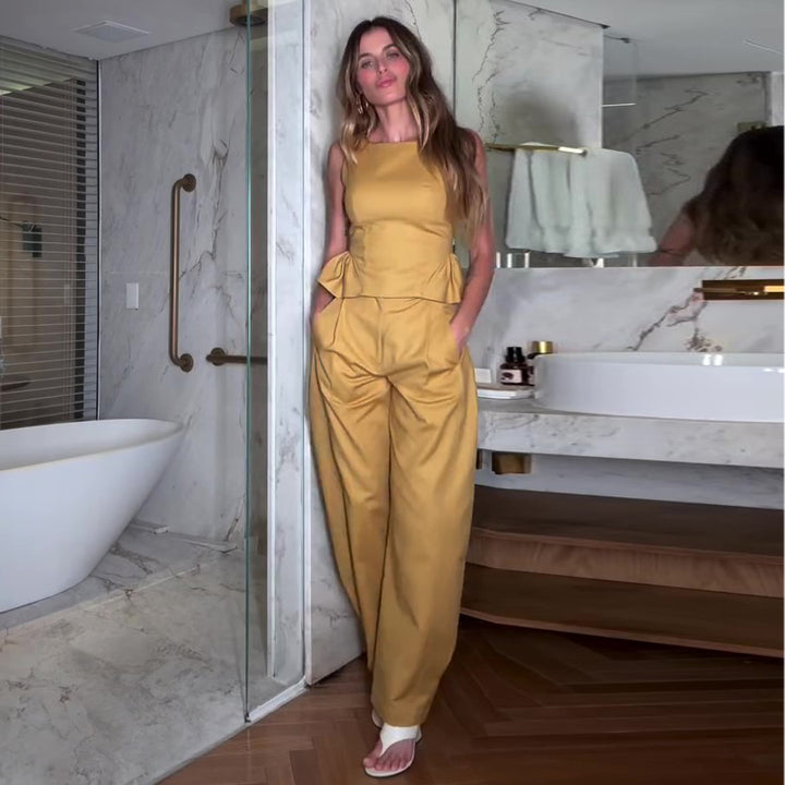 Women's Elegant Jumpsuit with Peplum Detail and Wide Leg Lisslune