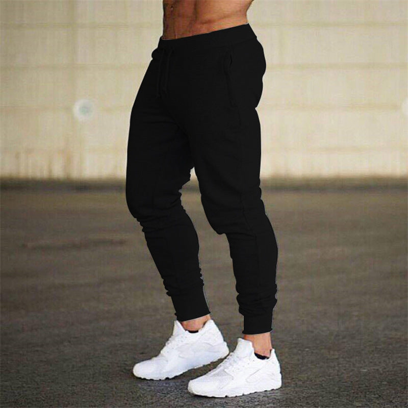 Men's sporty jogging pants with modern cut and practical pockets Lisslune